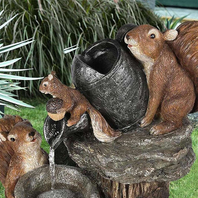 Solarbetriebener Gartenbrunnen | Ente & Eichhörnchen Harzstatue